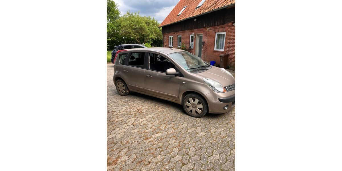 Nissan Note 127.000 km 1.500 &euro; Lebrade 24306