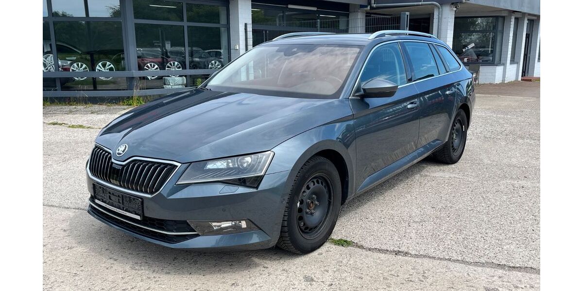 Skoda Superb 176.000 km 13.490 &euro; BLUMENTHAL 24241