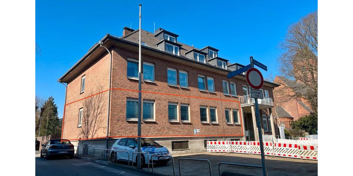 Hochparterre Neumünster - 5 Zimmer, 126 m&sup2;, 249.000&euro; | Angebot:26068815