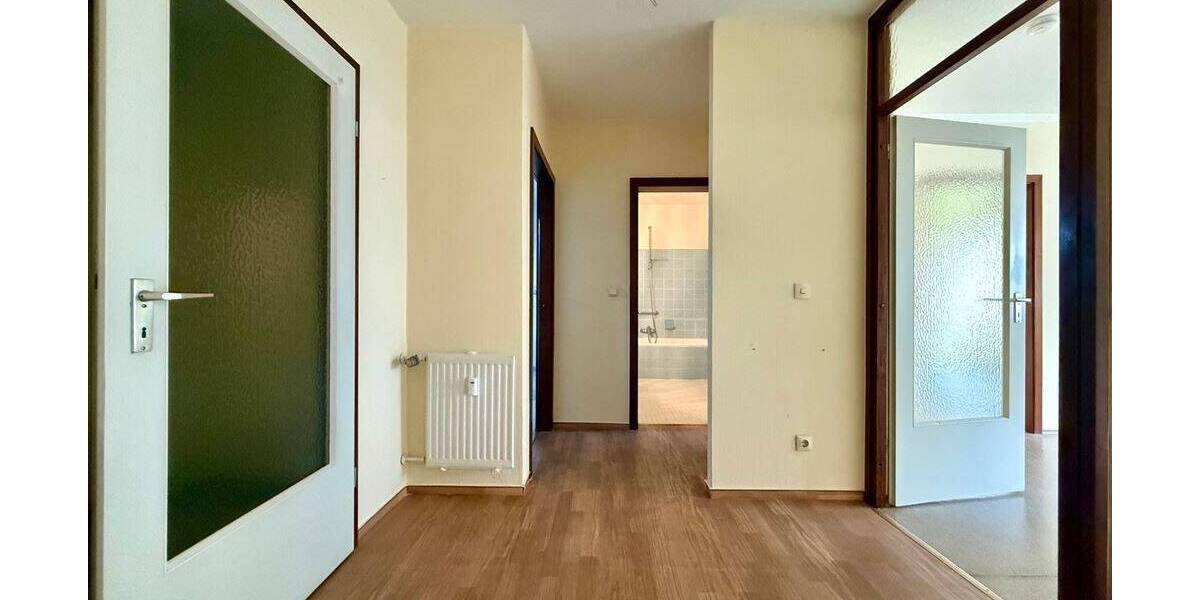 Etagenwohnung Kiel Mettenhof - 2 Zimmer, 62 m&sup2;, 125.000&euro; | Angebot:26379612