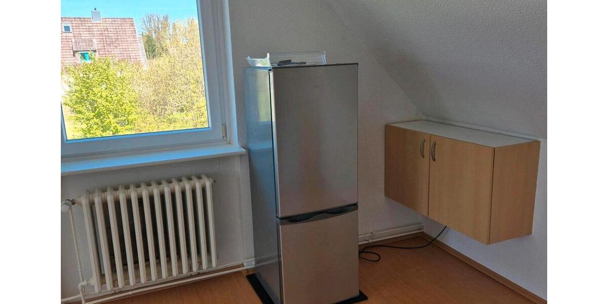 Dachgeschoßwohnung Kiel Friedrichsort - 2.5 Zimmer, 50 m&sup2;, 780&euro; | Angebot:26281761