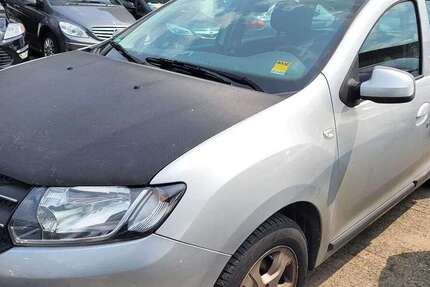 Dacia Logan 153.000 km 1.500 &euro; Kiel 24145