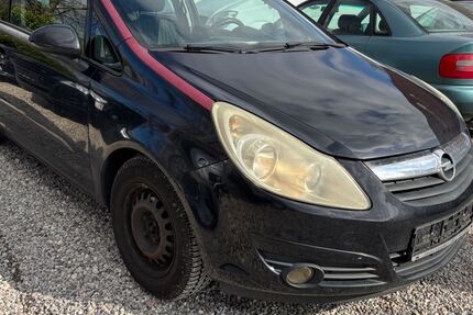 Opel Corsa 133.000 km 1.990 &euro; Kiel 24146