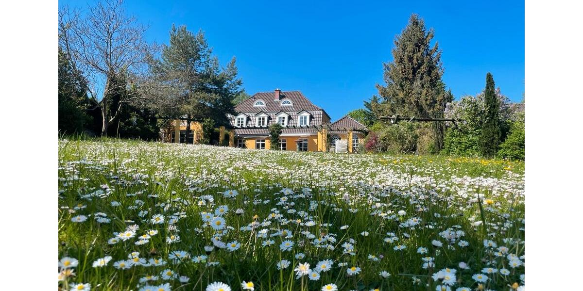 Villa Kiel Russee - 7.5 Zimmer, 280 m&sup2;, 1.590.000&euro; | Angebot:26705721
