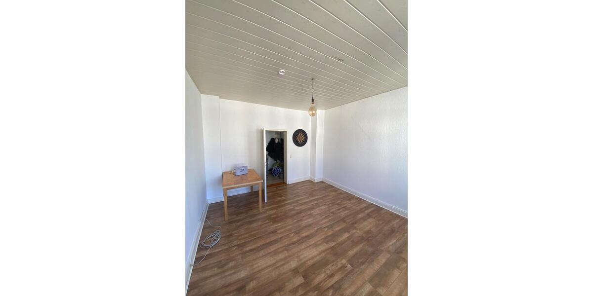 Etagenwohnung Kiel Gaarden-Ost - 3 Zimmer, 80 m&sup2;, 1.015&euro; | Angebot:24473480