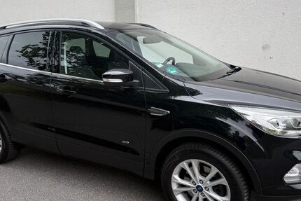 Ford Kuga 105.323 km 16.450 &euro; Neumünster 24536