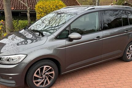 VW Touran 144.500 km 13.500 &euro; Kiel 24111