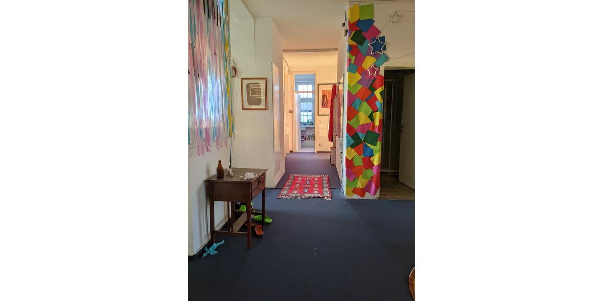 Etagenwohnung Kiel Ellerbek - 7 Zimmer, 220 m&sup2;, 2.750&euro; | Angebot:25328452