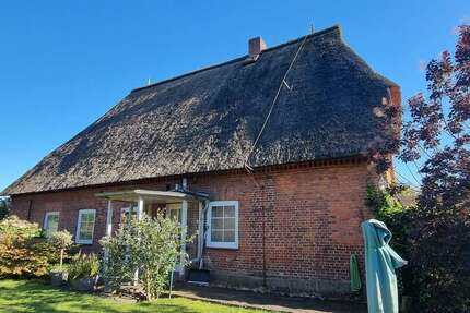 Haus Molfsee - 10 Zimmer, 221 m&sup2;, 429.000&euro; | Angebot:22255792