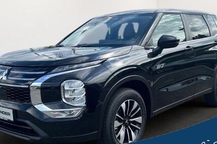 Mitsubishi Plug-in Hybrid Outlander 2.300 km 47.990 € Schwentinental 24223