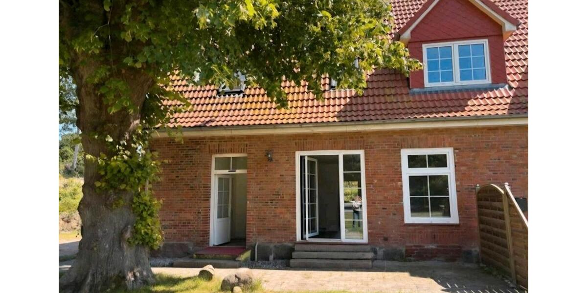 Etagenwohnung Lütjenburg - 4 Zimmer, 120 m&sup2;, 1.400&euro; | Angebot:26147907