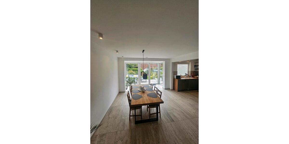 Reihenhaus Neumünster Böcklersiedlung - 4.5 Zimmer, 152 m&sup2;, 280.000&euro; | Angebot:26024236