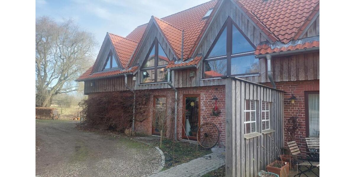 Etagenwohnung Quarnbek - 5 Zimmer, 120 m&sup2;, 1.250&euro; | Angebot:25367912