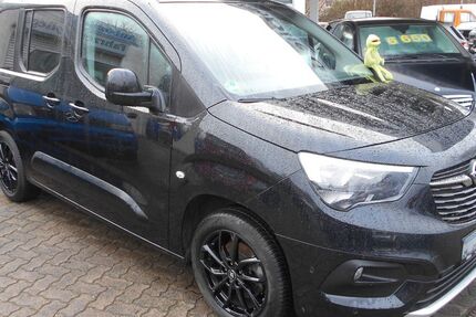 Opel Combo 76.000 km 17.800 &euro; Neumünster 24539