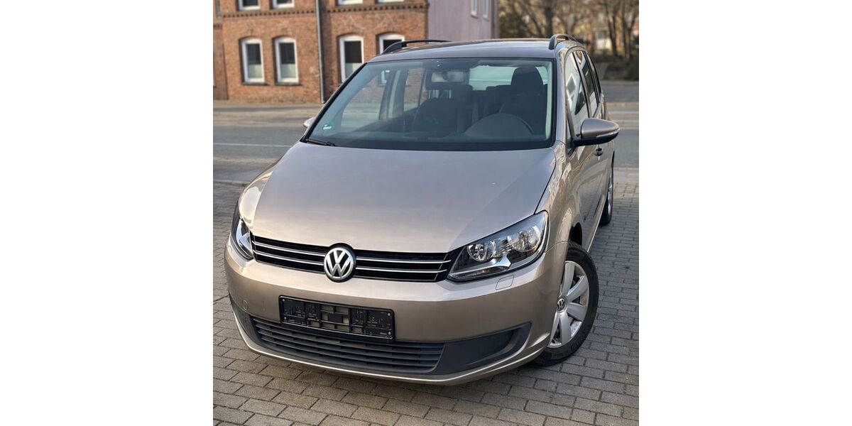 VW Touran 206.478 km 6.490 &euro; Kiel 24159