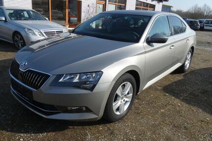Skoda Superb 111.000 km 12.600 &euro; Kiel 24145