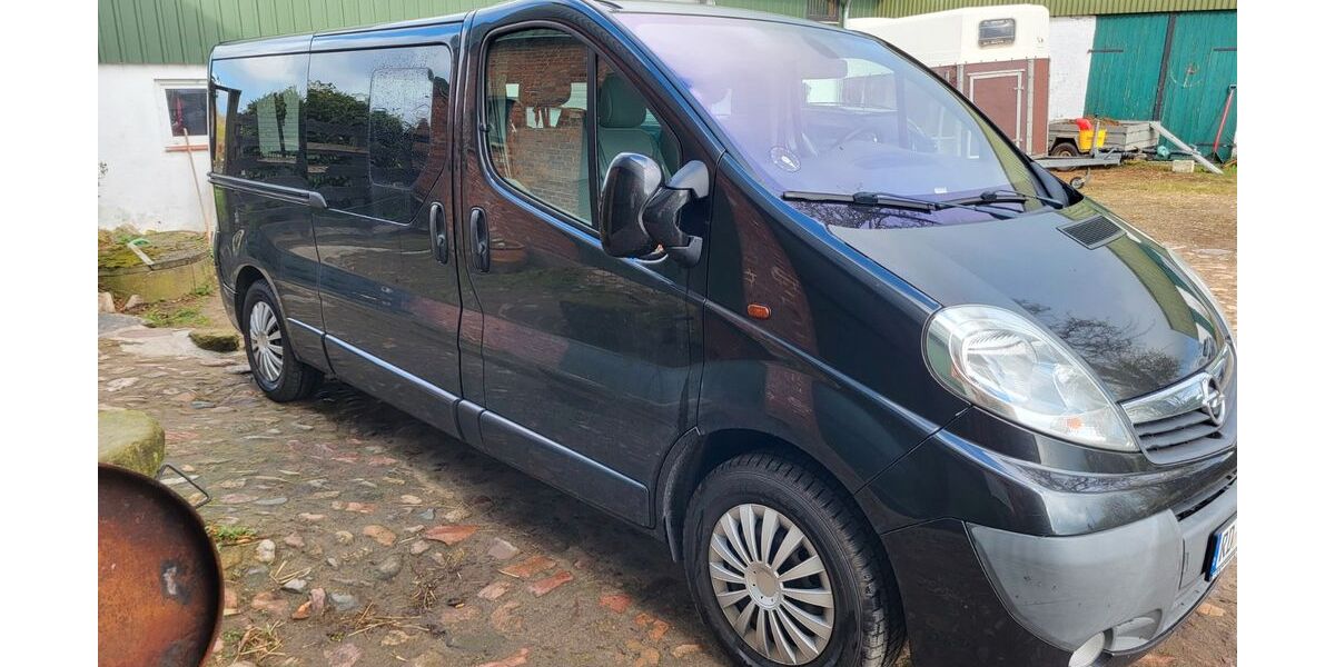 Opel Vivaro 158.520 km 9.999 &euro; Brügge 24582