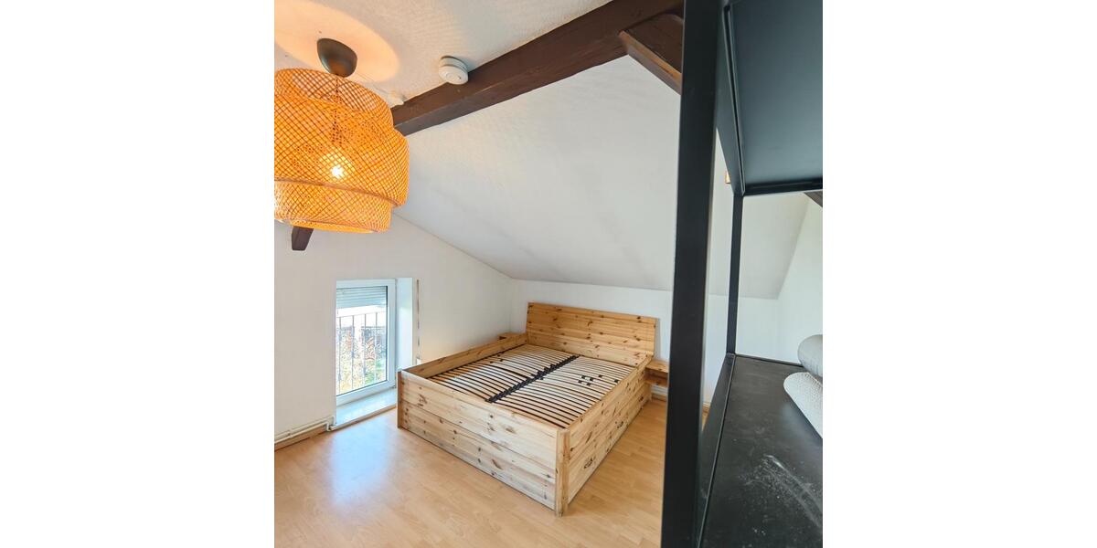 Ruhige 4-Zimmer-Wohnung (116 m²) mit Garten, 2 Min zum Kanal 4 zimmer
