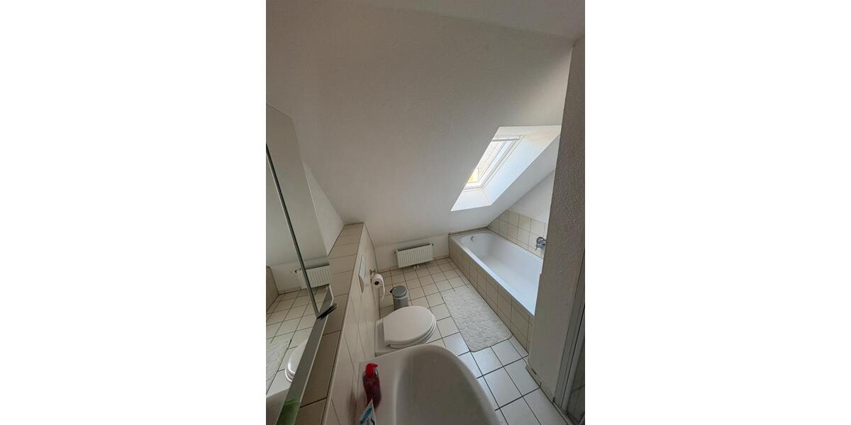 Dachgeschoßwohnung Neumünster - 2 Zimmer, 69 m&sup2;, 887&euro; | Angebot:26098984