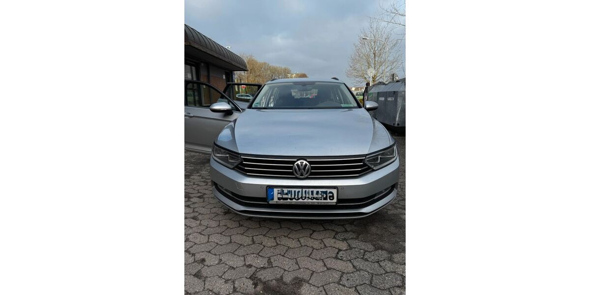 VW Passat 129.000 km 10.222 &euro; Kiel 24145