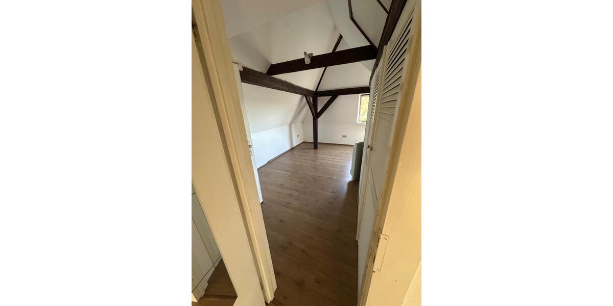 Dachgeschoßwohnung Kiel Blücherplatz - 1.5 Zimmer, 20 m&sup2;, 90.000&euro; | Angebot:26482233