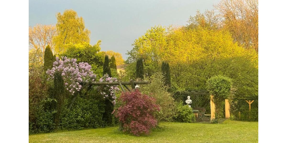 Villa Kiel Russee - 7.5 Zimmer, 280 m&sup2;, 1.590.000&euro; | Angebot:26705721