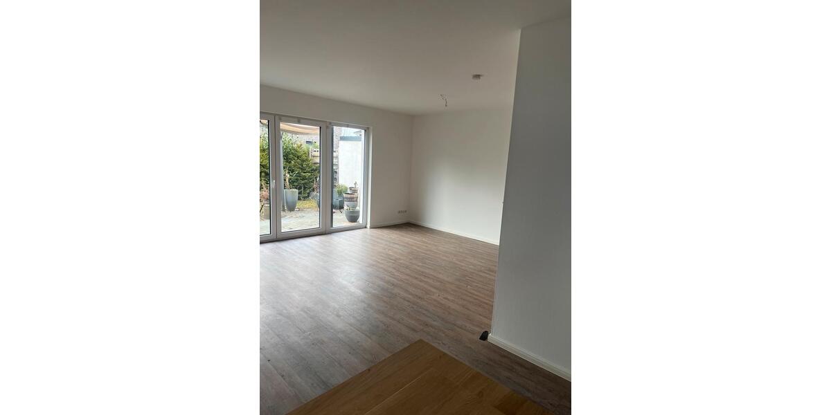 DHH in Bad Bramstedt zu vermieten, Kaltmiete 1500€ 4 zimmer