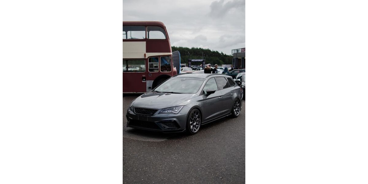 Seat Leon 118.524 km 21.000 &euro; Kiel 24106