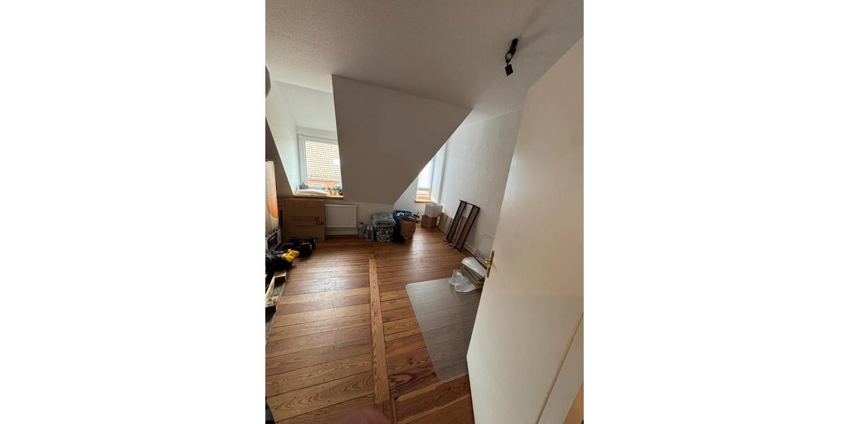 Etagenwohnung Kiel Gaarden-Ost - 3 Zimmer, 63 m&sup2;, 999&euro; | Angebot:25405796