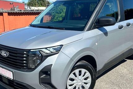 Ford Tourneo Courier 15.700 km 24.690 &euro; Neumünster 24536