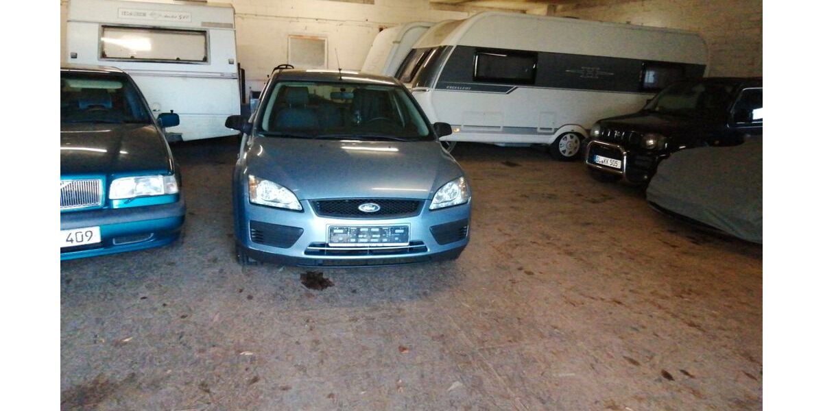 Ford Focus 200.000 km 700 &euro; Kiel 24149