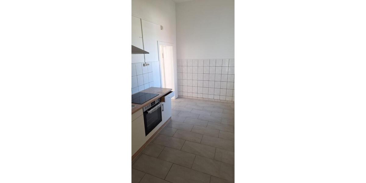 Etagenwohnung Neumünster - 4 Zimmer, 102 m&sup2;, 1.020&euro; | Angebot:26546962