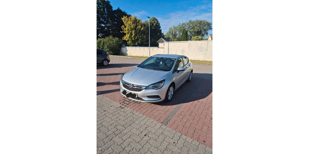 Opel Astra 168.000 km 8.100 &euro; Neumünster 24534