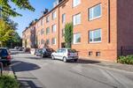 Großzügige 2-Zi DG-Wohnung, zentral gelegen mit großem Gem.Garten