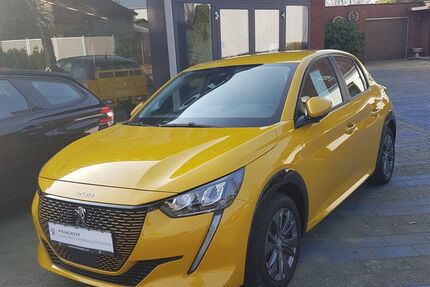 Peugeot 208 75.004 km 13.590 € Rendsburg 24768