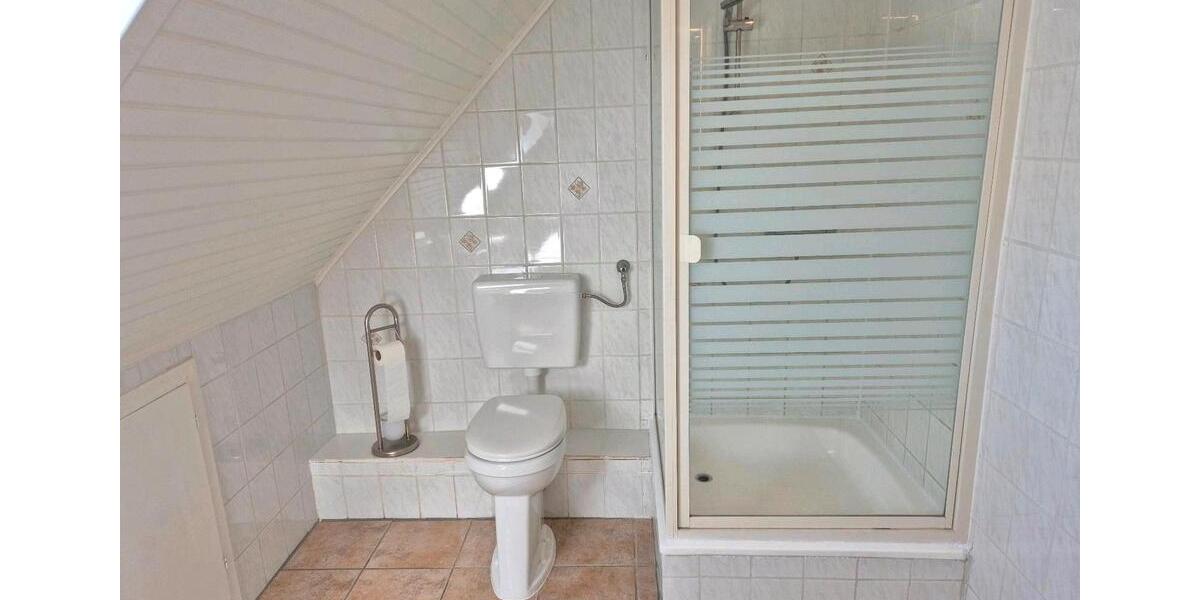 Dachgeschoßwohnung Kiel Friedrichsort - 2.5 Zimmer, 50 m&sup2;, 780&euro; | Angebot:26281761