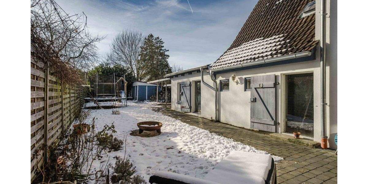 Reihenmittelhaus Kiel Südfriedhof - 3 Zimmer, 91 m&sup2;, 425.000&euro; | Angebot:25704654