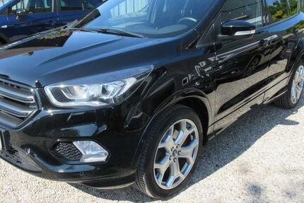 Ford Kuga 62.000 km 17.950 &euro; Gettorf 24214