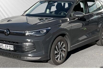 VW Tiguan 33.000 km 29.880 € Neumünster 24539