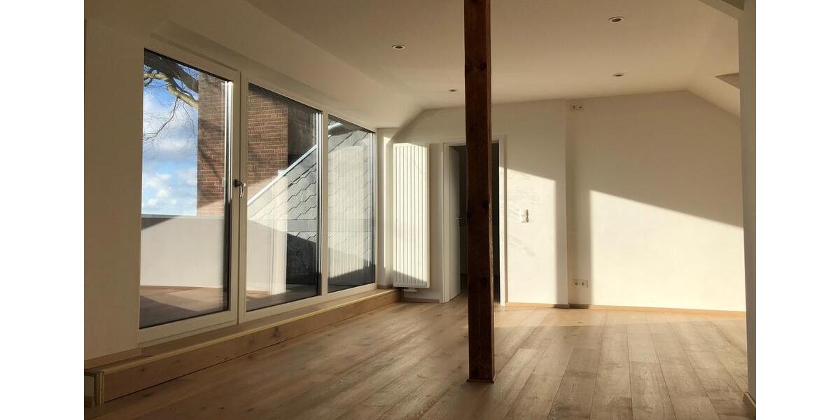 Dachgeschoßwohnung Plön - 2 Zimmer, 86 m&sup2;, 1.060&euro; | Angebot:26252333