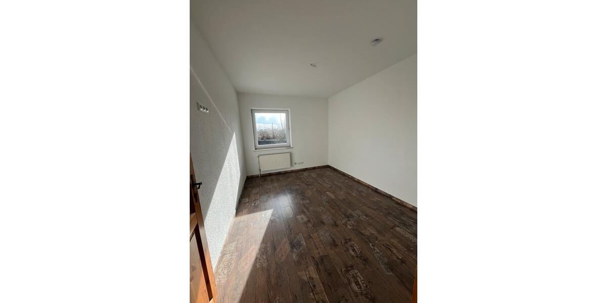 Etagenwohnung Hohenfelde - 4 Zimmer, 105 m&sup2;, 1.400&euro; | Angebot:25287017