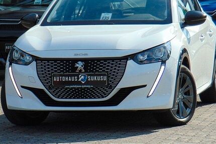 Peugeot 208 13.391 km 15.990 € Neumünster 24537