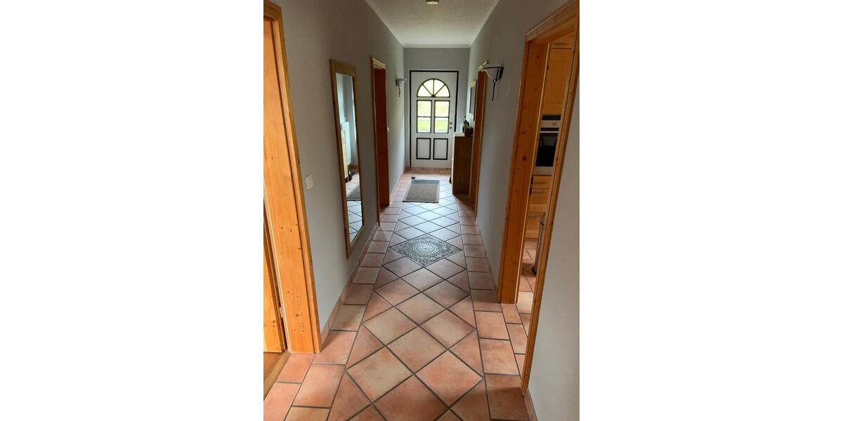 Dachgeschoßwohnung Kiel Elmschenhagen - 3 Zimmer, 115 m&sup2;, 1.500&euro; | Angebot:24951588