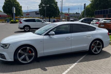 Audi A5 220.000 km 14.300 &euro; Eckernförde 24340