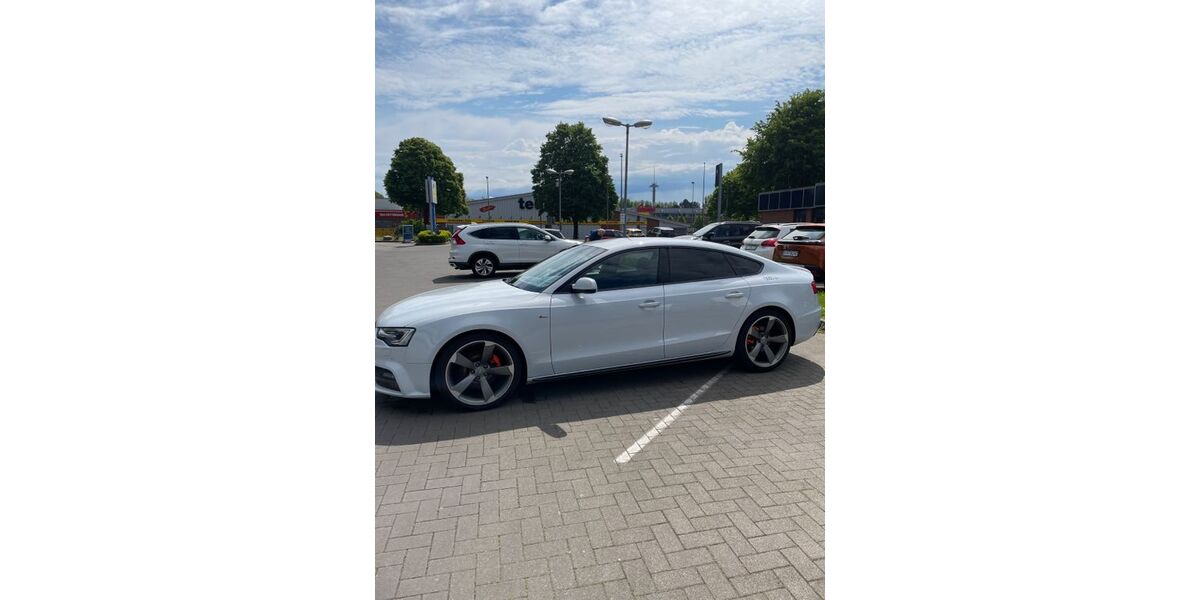 Audi A5 220.000 km 14.300 &euro; Eckernförde 24340