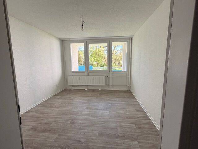 Etagenwohnung Kiel Mettenhof - 3 Zimmer, 82 m&sup2;, 816&euro; | Angebot:26273005
