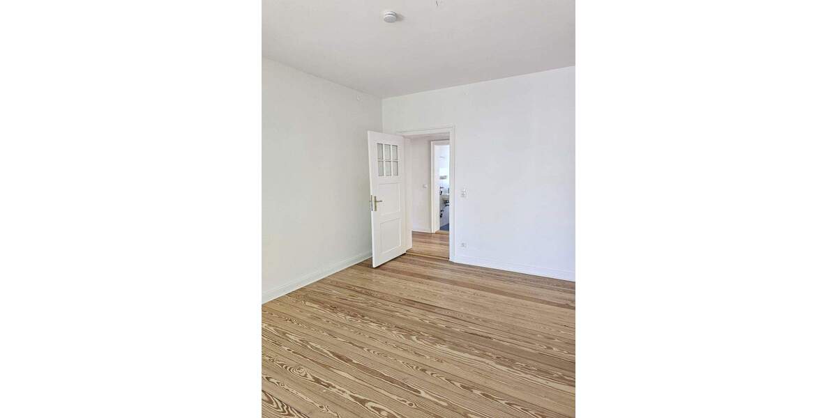 schöne, modernisierte 3 Zimmer Altbauwohnung mit Balkon 3 zimmer