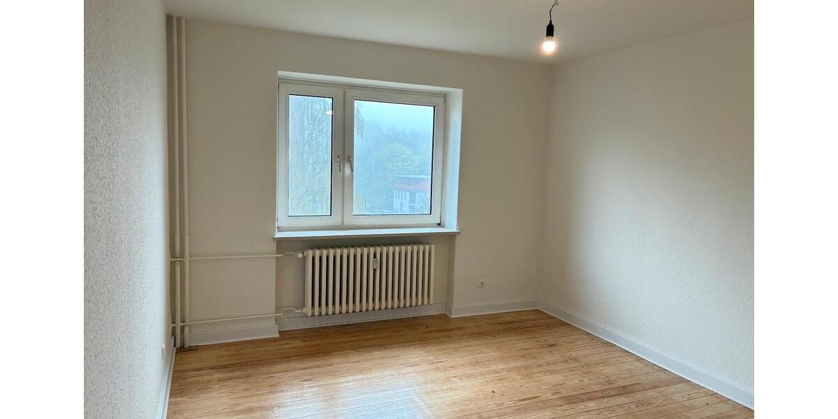 Etagenwohnung Kiel Neumühlen-Dietrichsdorf - 2.5 Zimmer, 74 m&sup2;, 665&euro; | Angebot:26236804