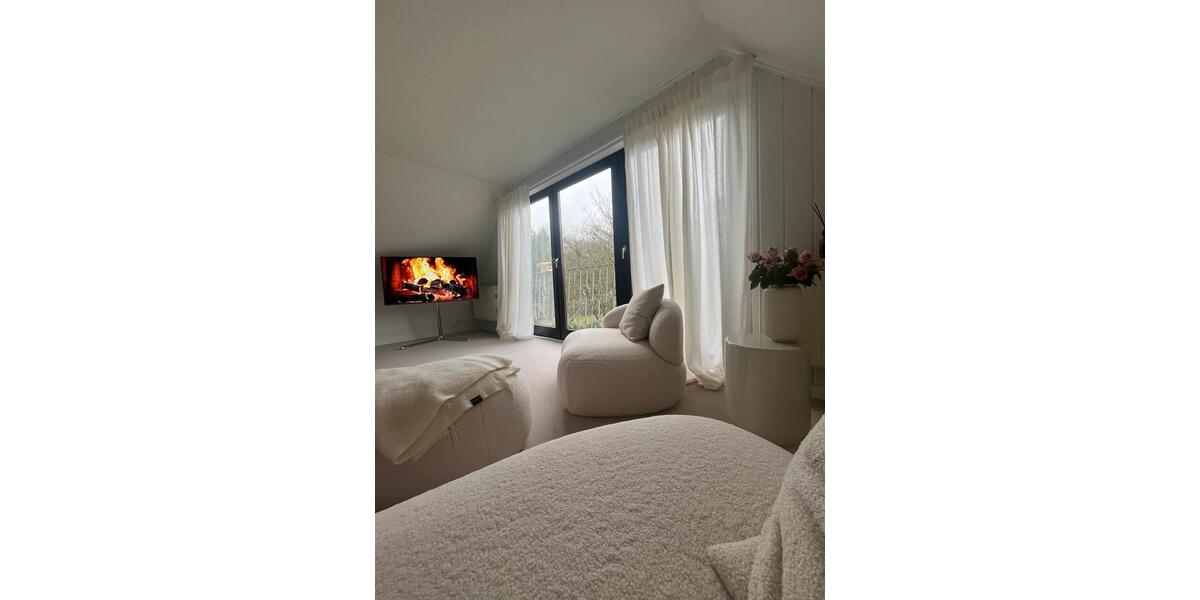 Dachgeschoßwohnung Emkendorf - 2 Zimmer, 78 m&sup2;, 750&euro; | Angebot:26236130