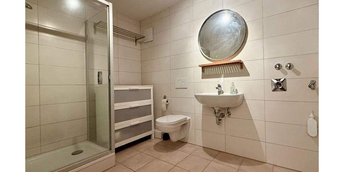 Etagenwohnung Kiel Damperhof - 1 Zimmer, 48 m&sup2;, 205.000&euro; | Angebot:24826395